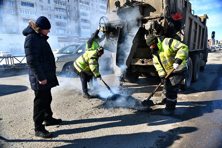 В Ярославле стартовал сезон ямочного ремонта
