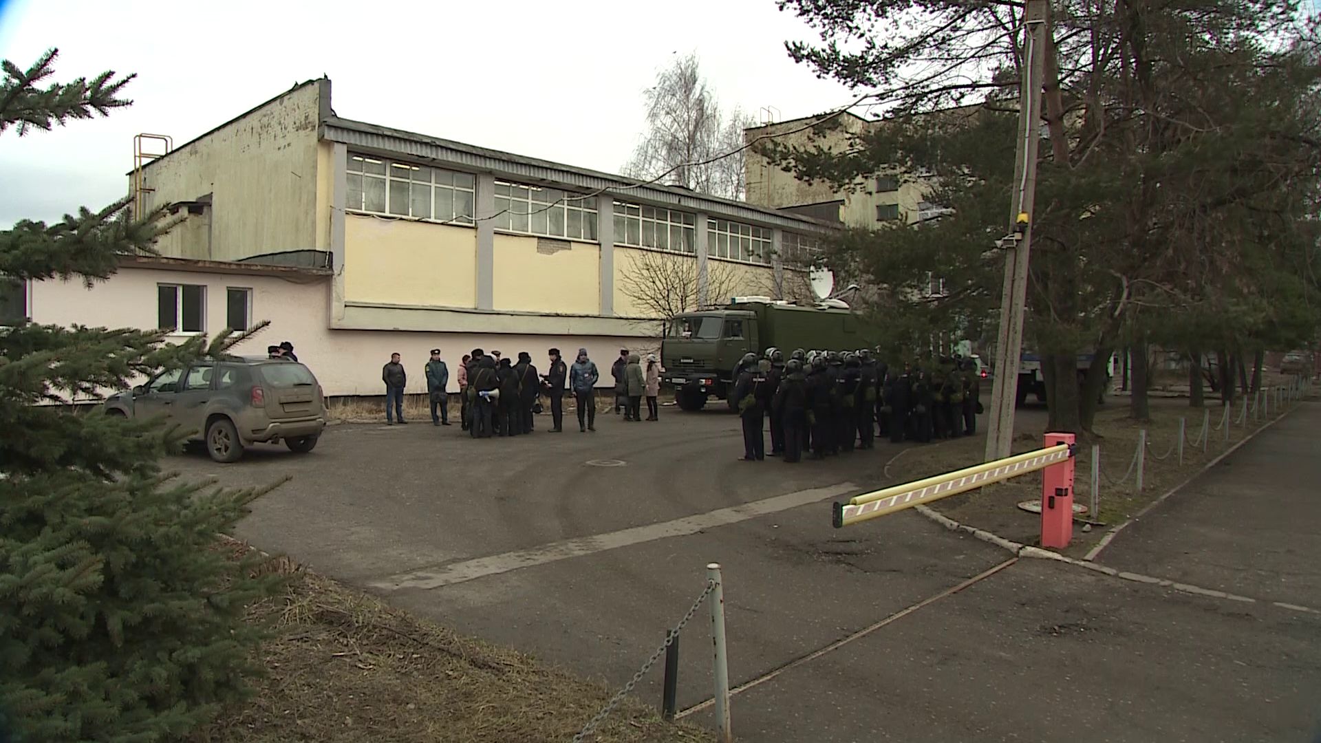 В Ярославле силовики оцепили Полушкину Рощу