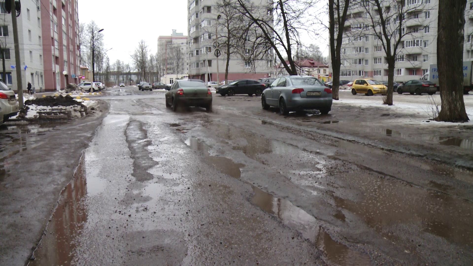 Названы улицы в Ярославле, на которых сделают ямочный ремонт