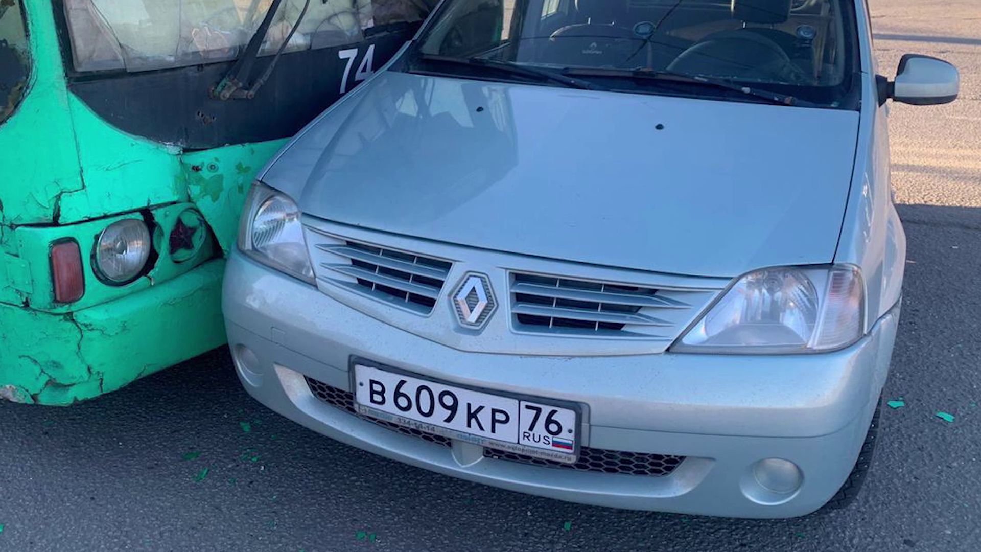 В Рыбиснке в ДТП легковушки и троллейбуса пострадали две женщины