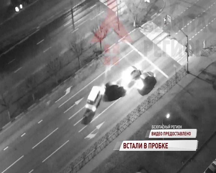 Проспект Фрунзе встал из-за нескольких аварий