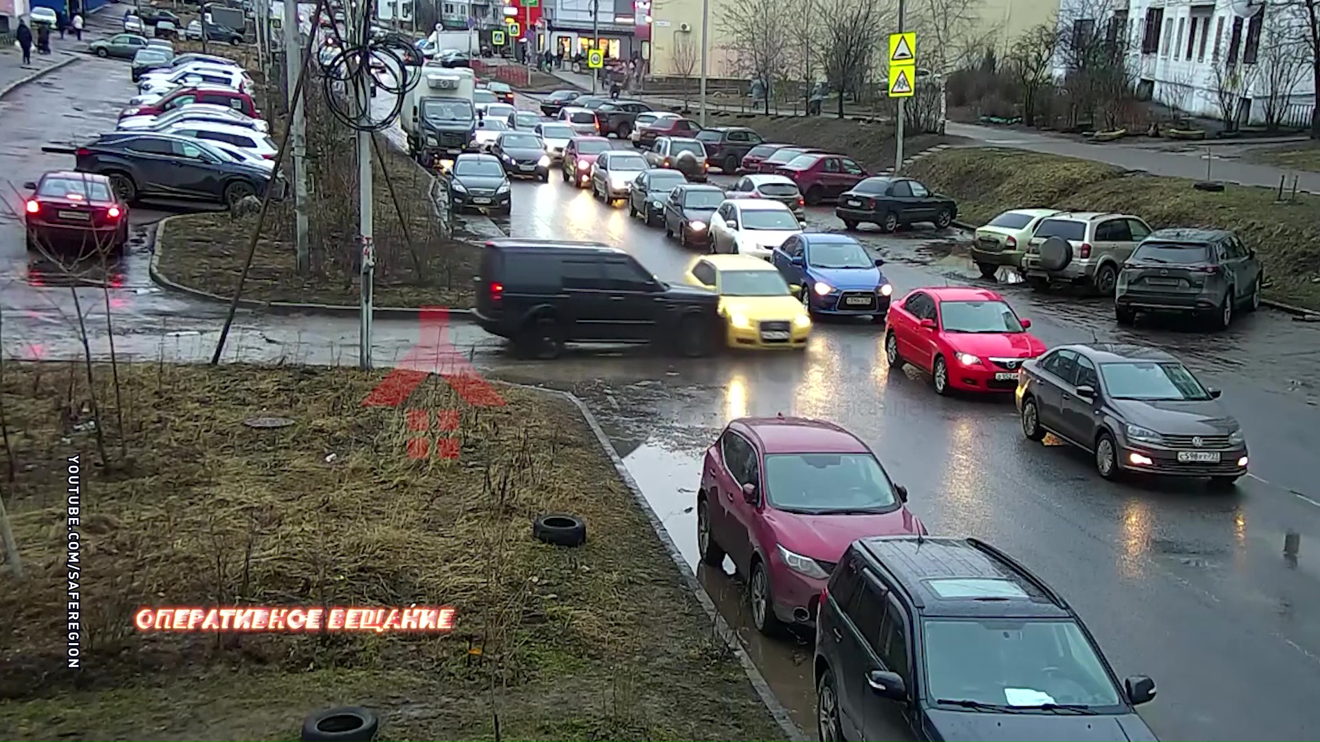 Ярославец устроил массовое ДТП на Панина и сбежал