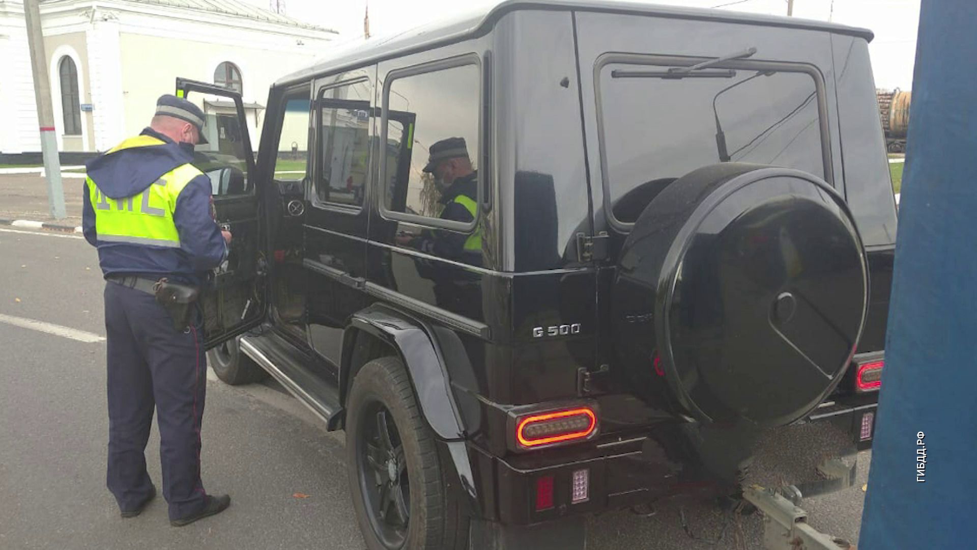 Сотрудники ГИБДД провели рейд в центре Ярославля