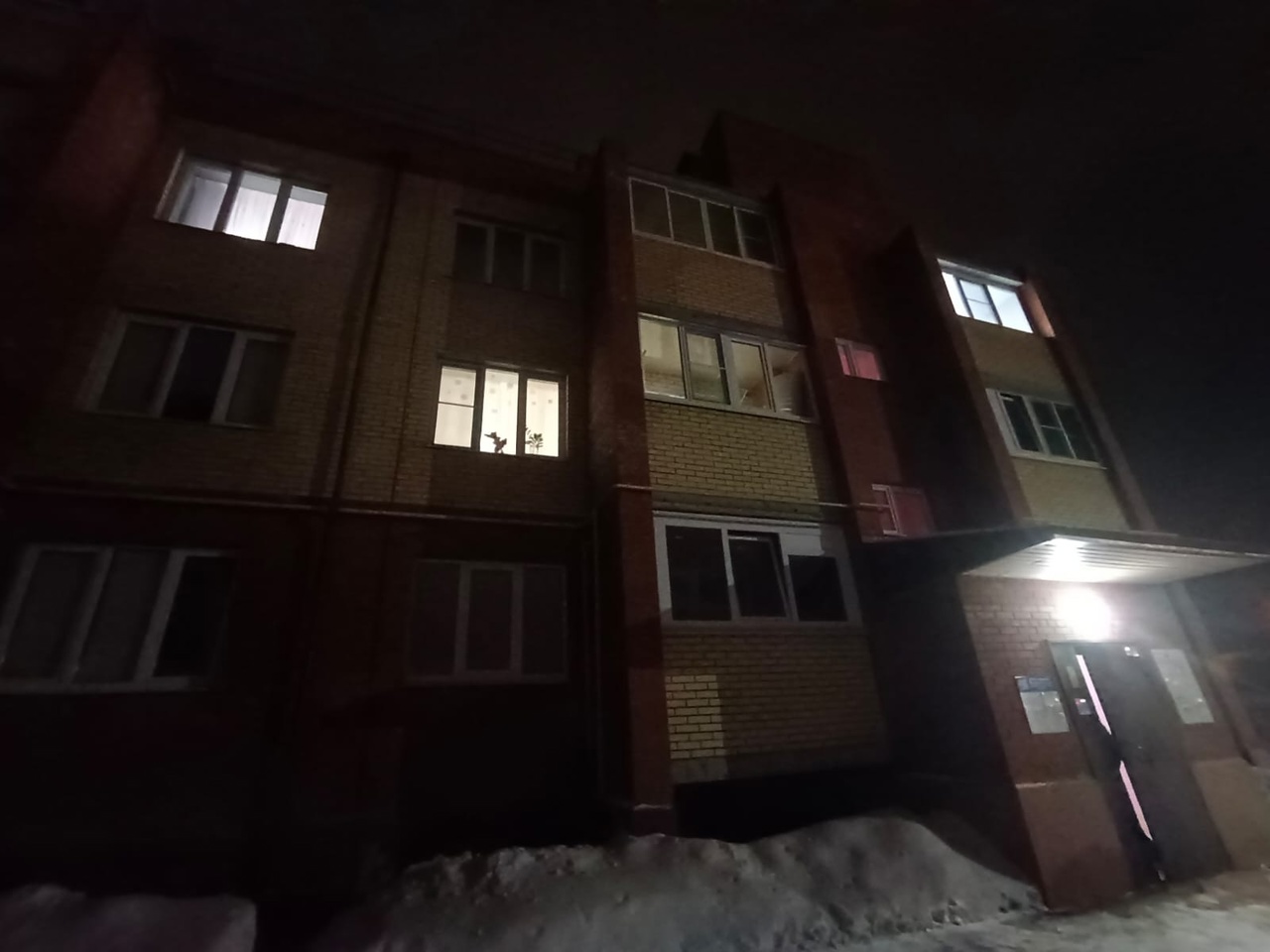 После сюжета «Первого Ярославского» решен вопрос с протекающей крышей дома в поселке Кузнечиха
