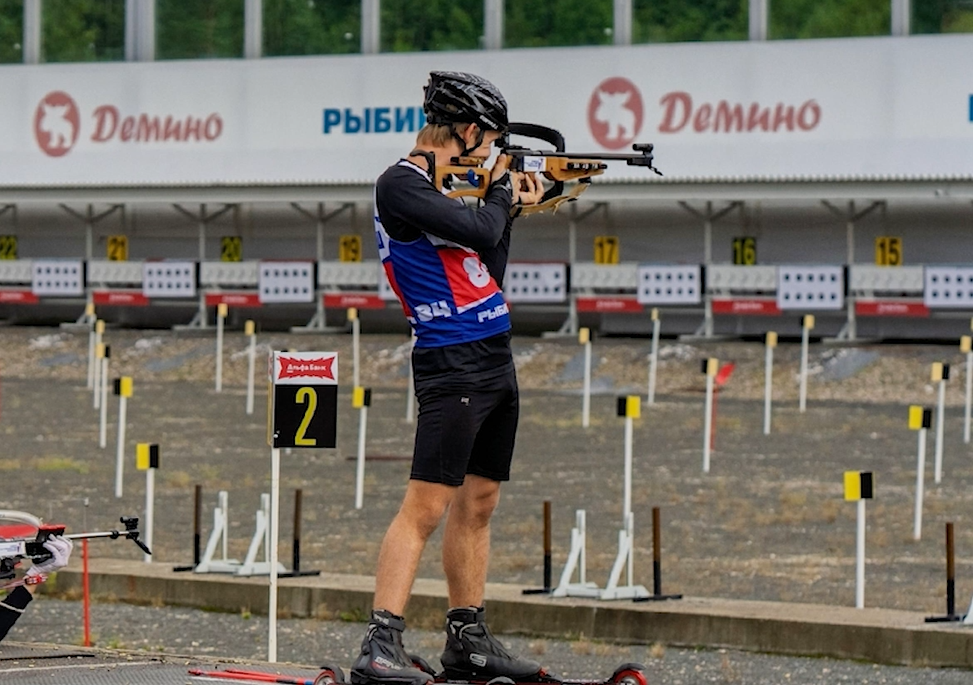 Воспитанник рыбинской спортшколы №4 завоевал бронзу на первенстве ЦФО по биатлону