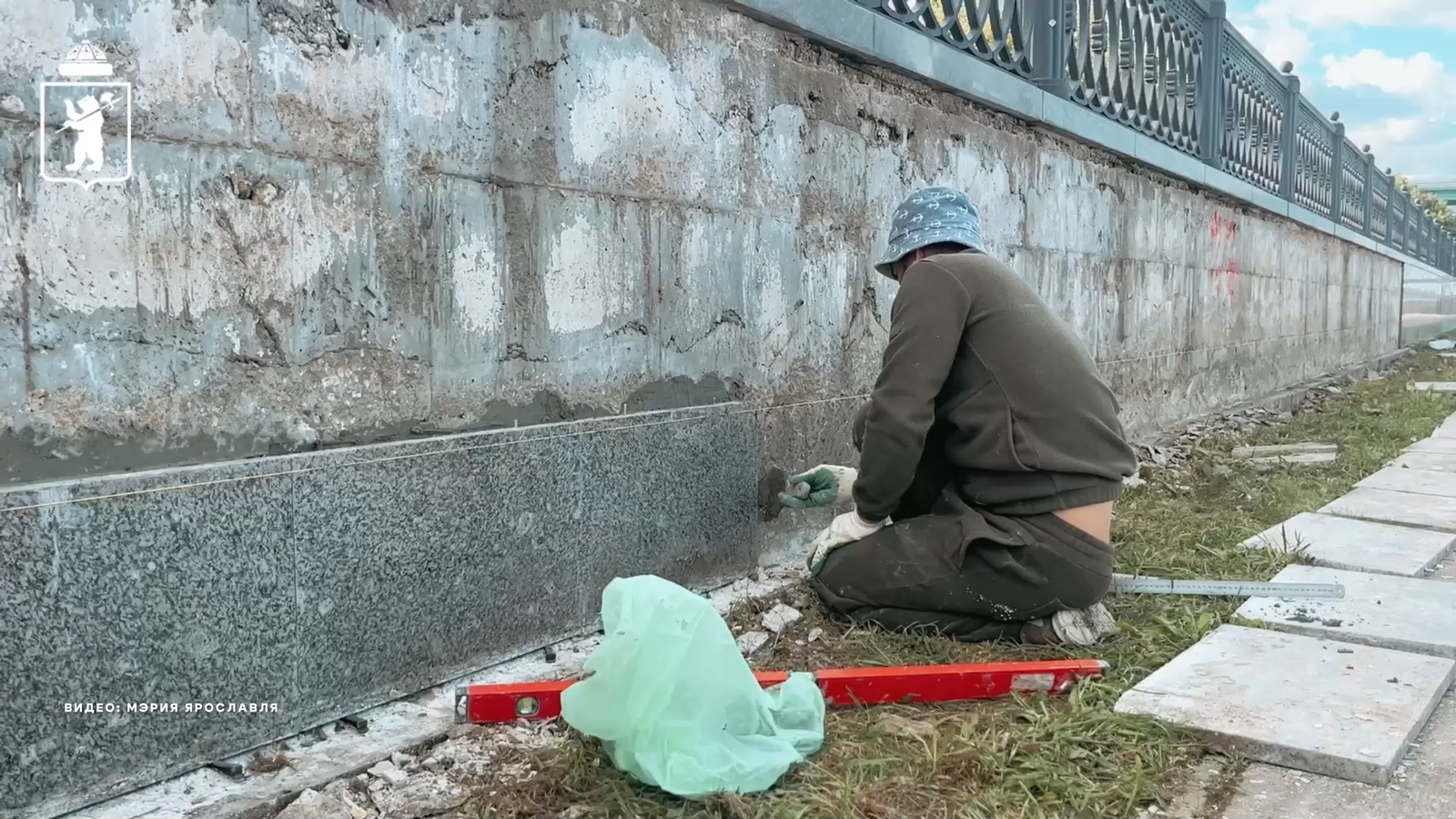 В Ярославле на замену плитки на нижнем ярусе Волжской набережной потратят 15 млн