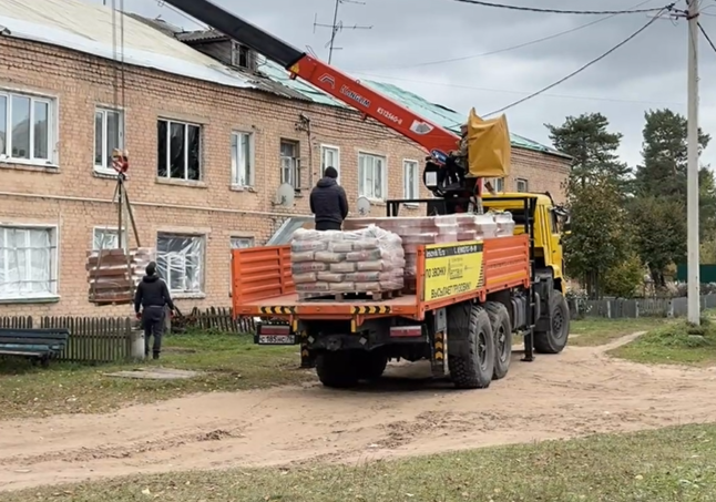 В Кубринске продолжаются восстановительные работы после пожара на производстве пиротехники