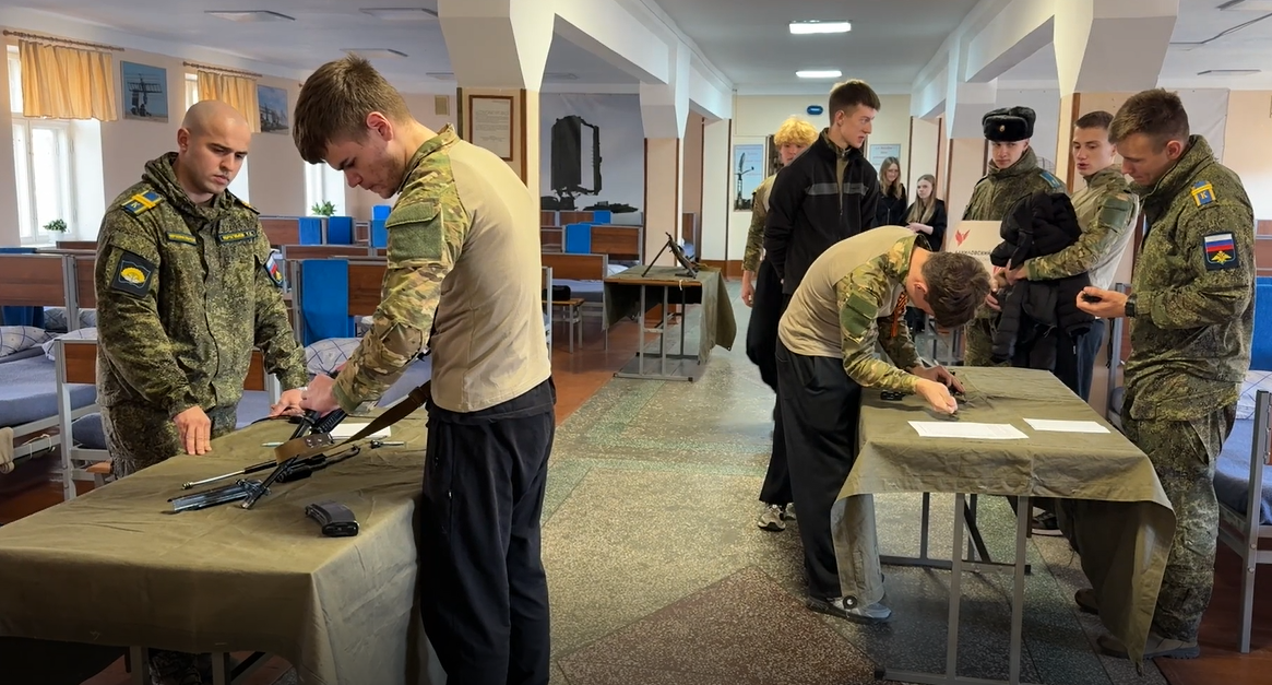 В Ярославле прошли военно-спортивные соревнования «Призывник»