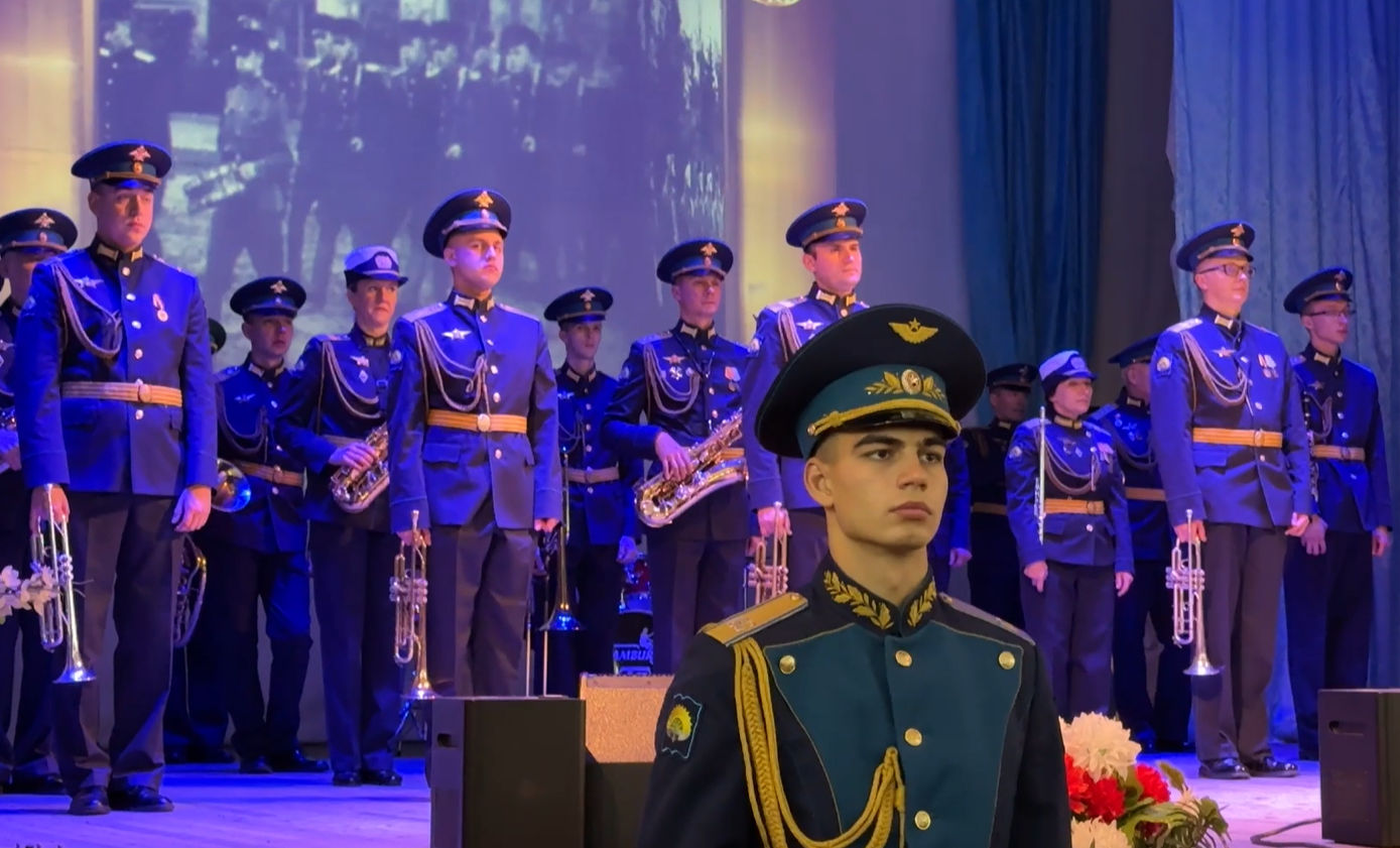 Ярославское высшее военное училище противовоздушной обороны отмечает 75-летие