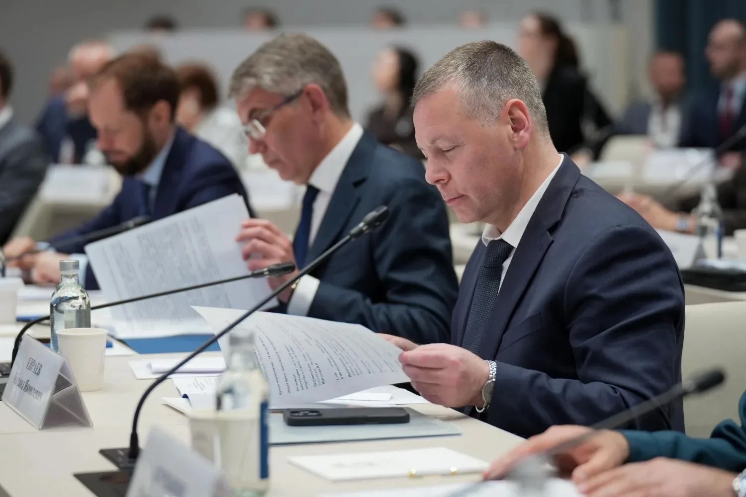 Евраев обсудил поддержку участников СВО на заседании при полномочном представителе президента в ЦФО