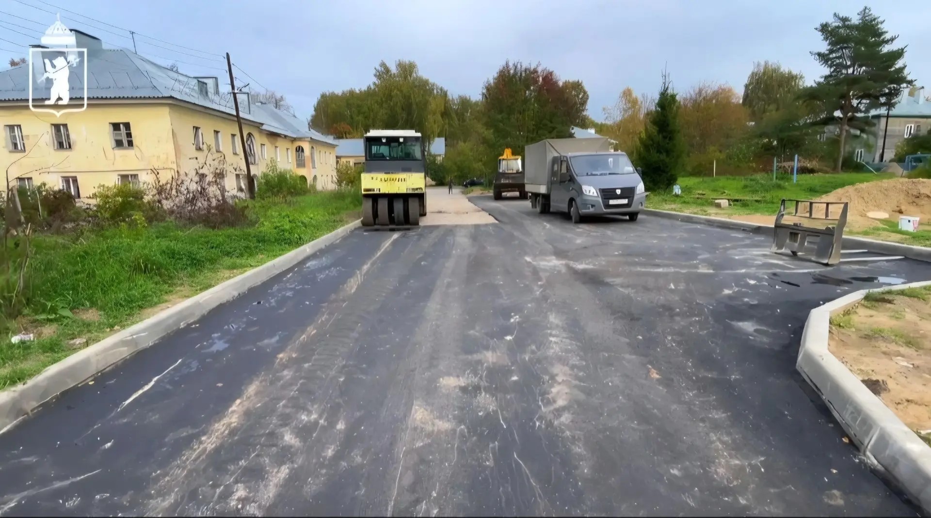 В поселке Сокол в Ярославле обновят один из самых больших дворов