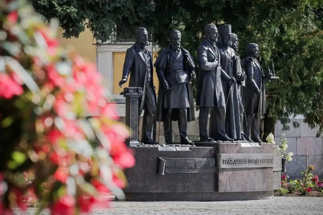 В Рыбинске появились навигационные стойки для людей с нарушением зрения