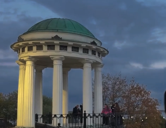 На Стрелке в Ярославле завершается строительство амфитеатра
