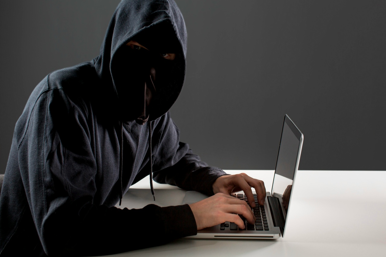 Мошенники начали распространять в интернете вредоносную программу