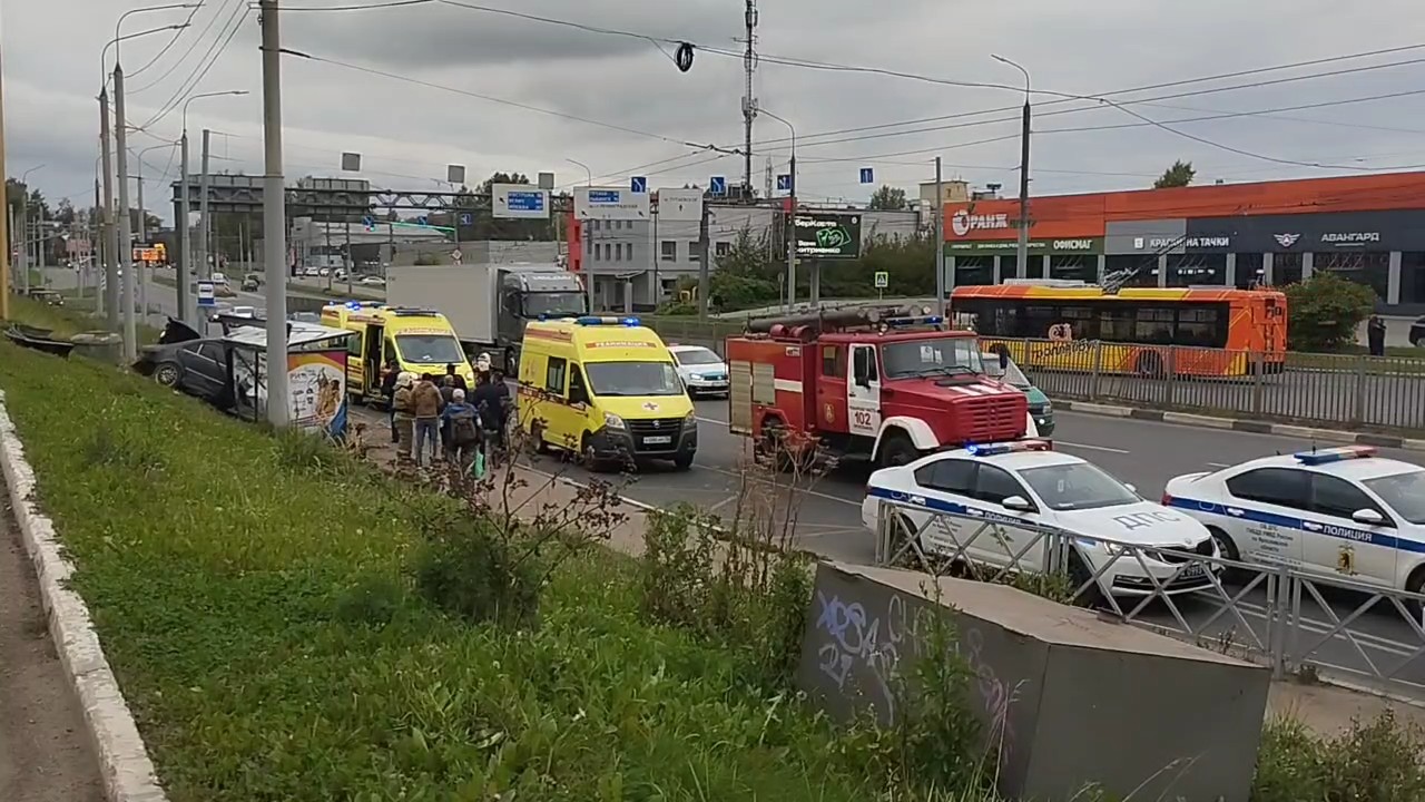 На Тутаевском шоссе в Ярославле произошло смертельное ДТП с участием 18-летнего водителя