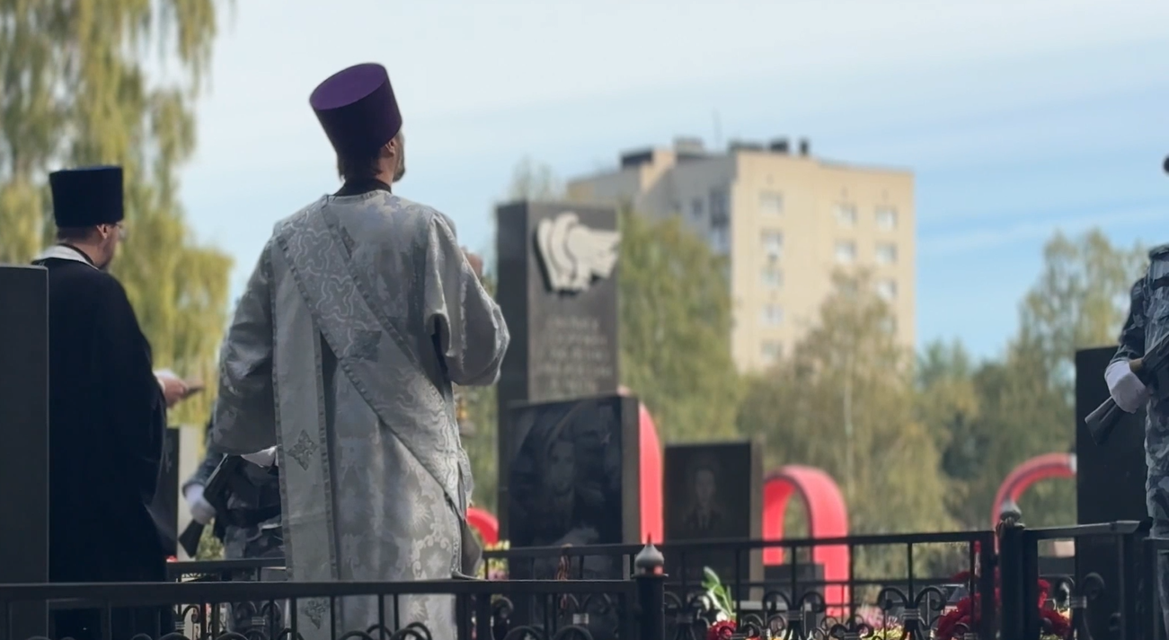 В Ярославской области прошли мероприятия в память о погибших сотрудниках ОМОН